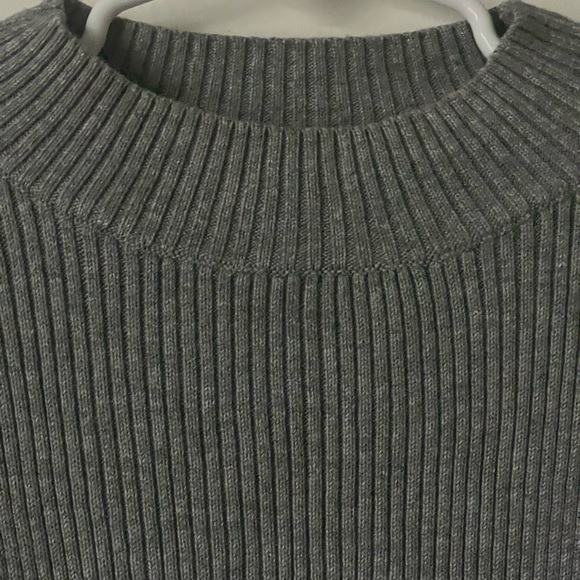 Creation from Brandy Melville. Long sleeve gray crew neck top. Great to layer. - Picture 2 of 3
